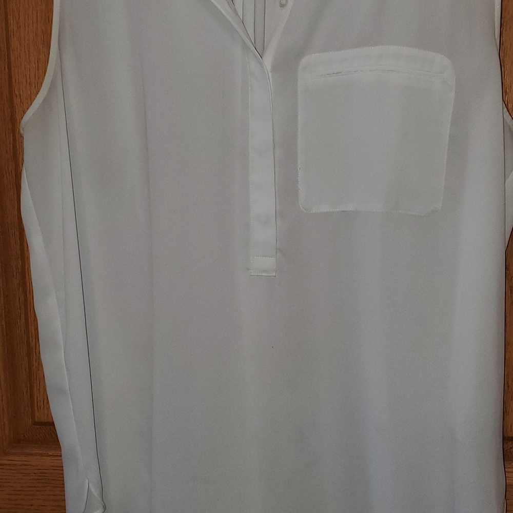 Set of 5 Sleeveless blouses